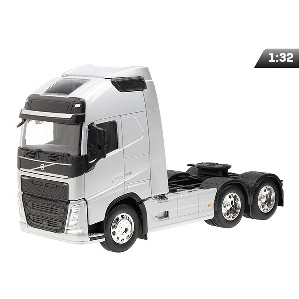 Volvo FH háromtengelyes nyergesvontató modell 1:32 – ezüst