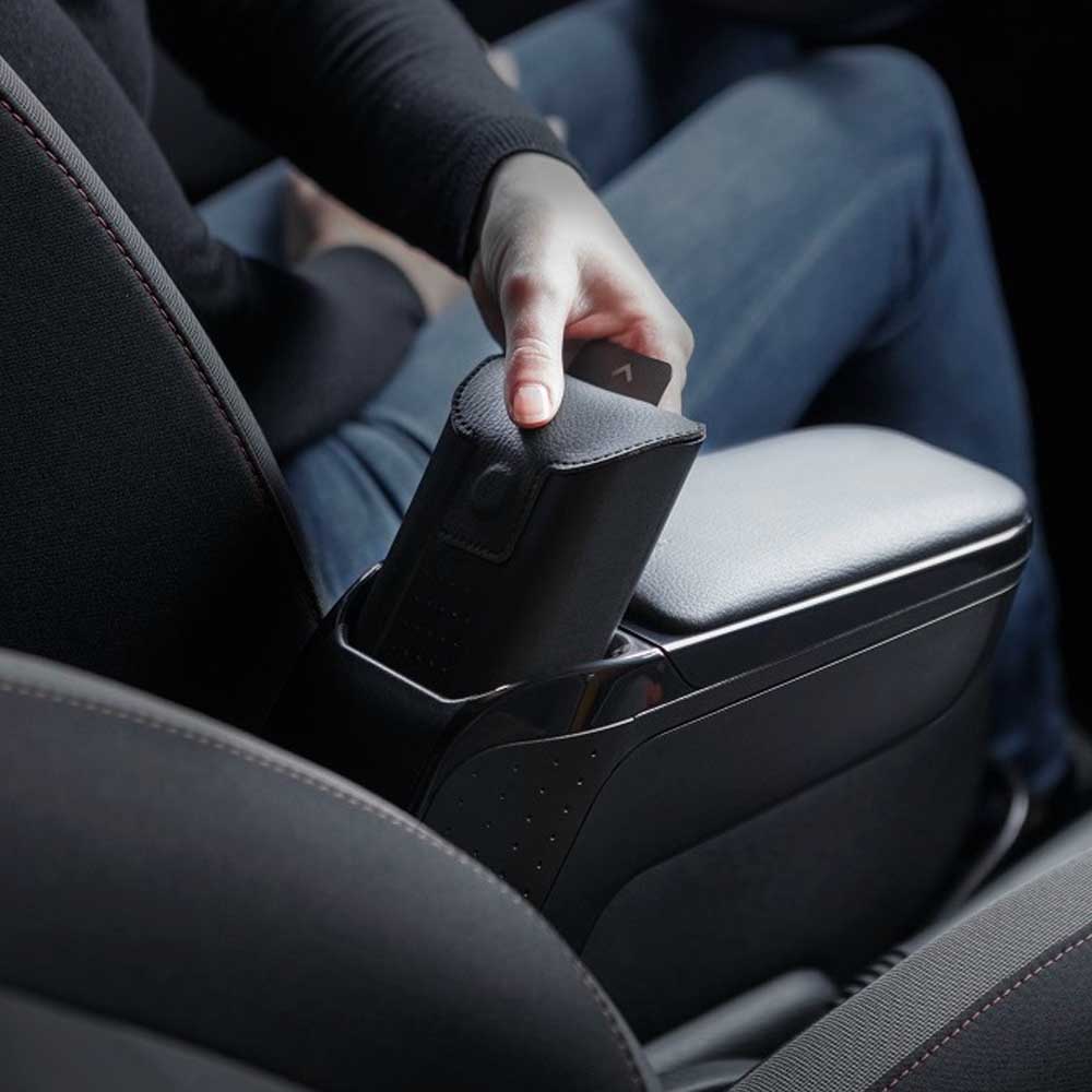 VW Golf V kartámasz praktikus hordozható táskával, fekete-ezüst színben 2003-2010