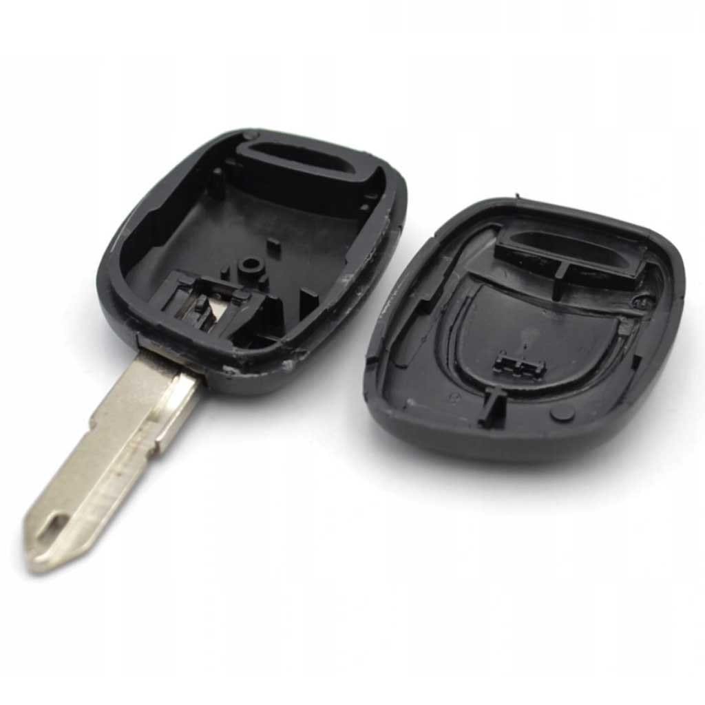 Fekete színű, gomb nélküli Renault kulcs, kulcsház szétszedve.