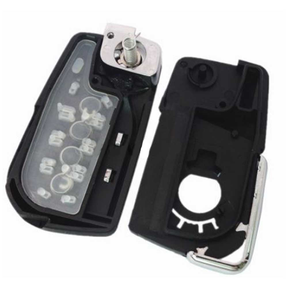 Fekete színű, 3 gombos Toyota bicskakulcs, kulcsház belseje.