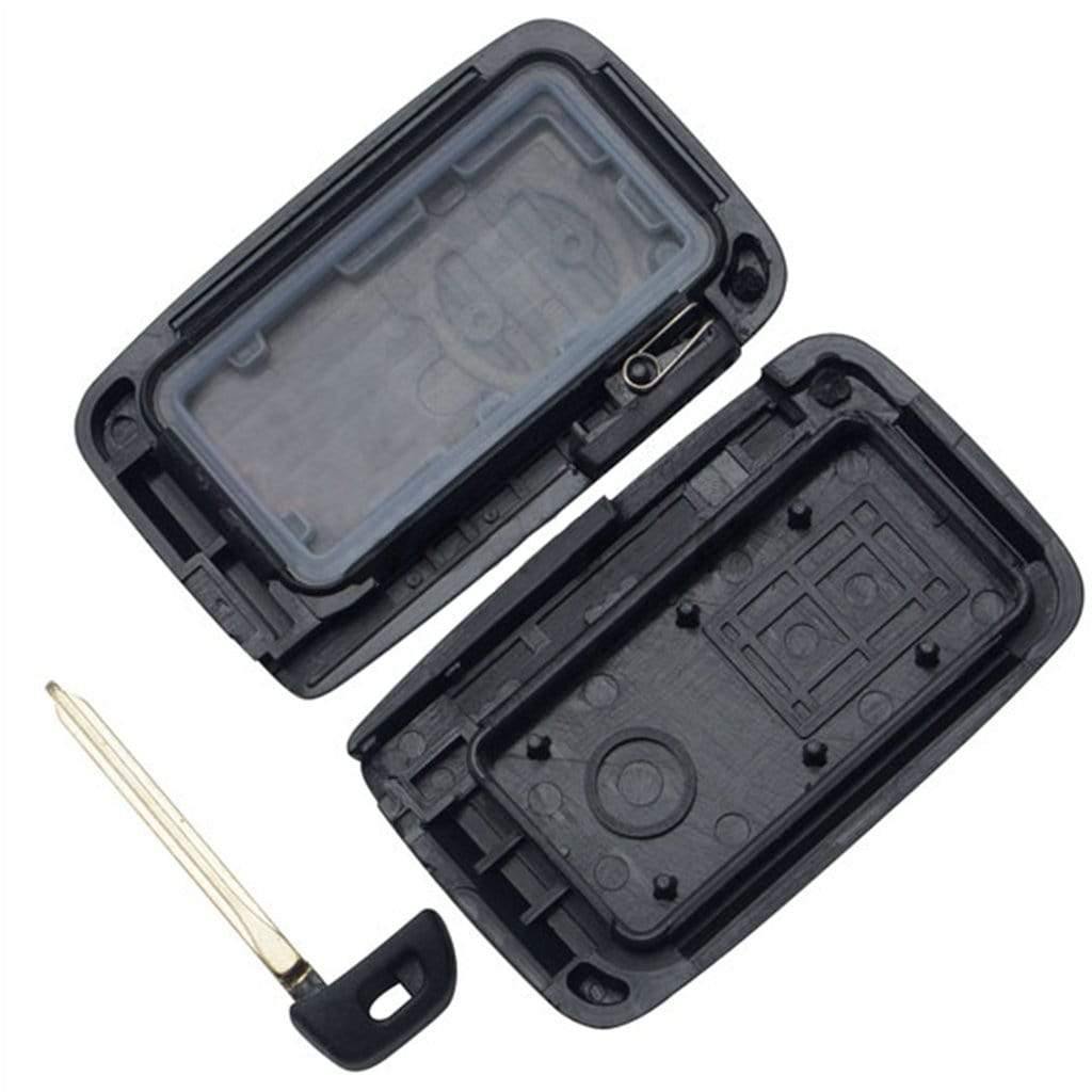 Fekete színű, 2 gombos Toyota kulcs, kulcsház és kulcsszár szétszedve.