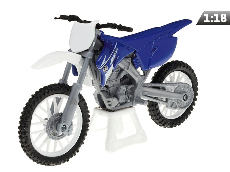 1:18-as modell, Yamaha YZ 450F, kék (M05604FNI)